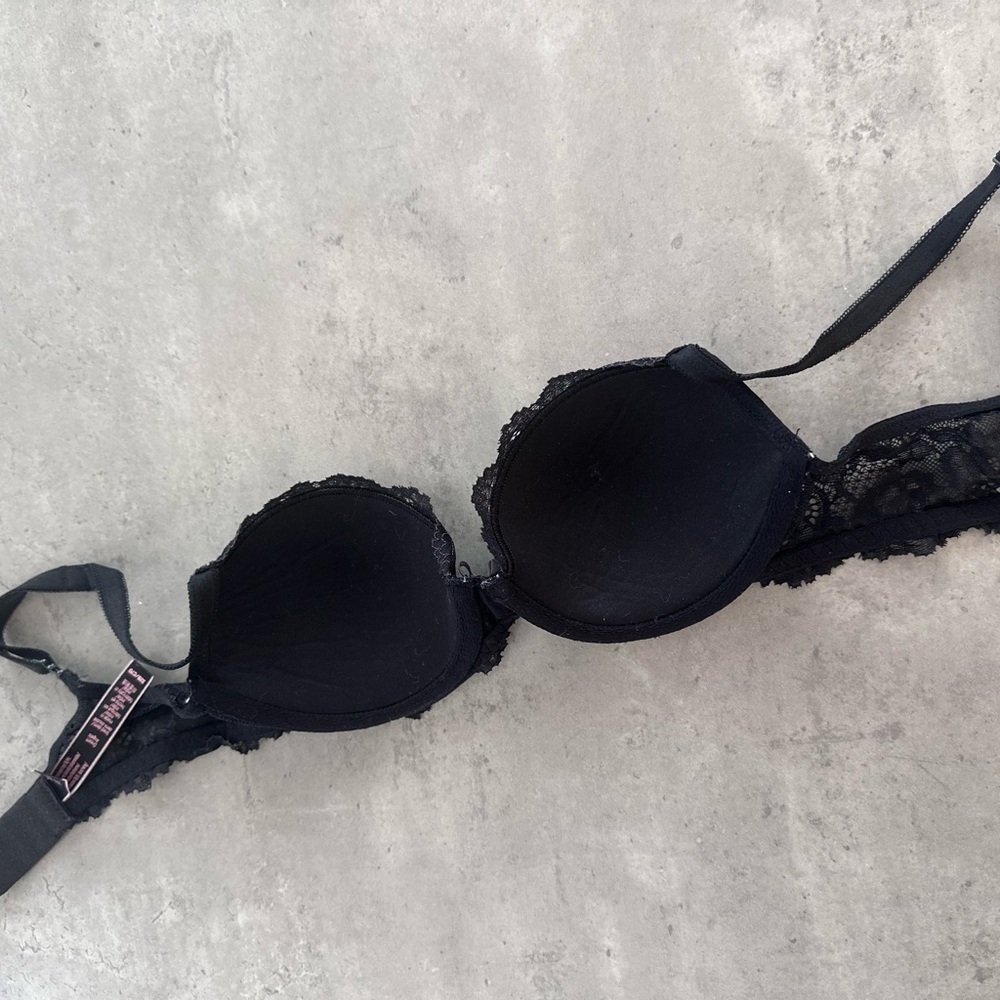 Victoria's Secret Dream Angels Black Bra | 32B | Punk | Lace | Whimsical Goth - Picture 12 of 12